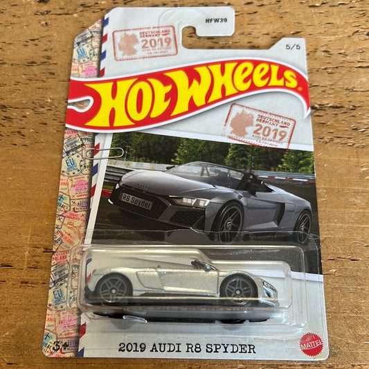 Hot Wheels Mainline 2019 Audi R8 Spyder