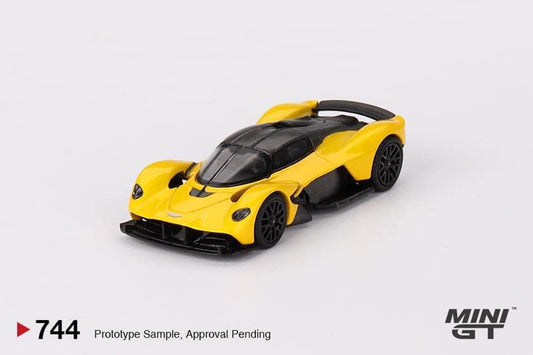 Mini GT Aston Martin Valkyrie Sunburst Yellow #744