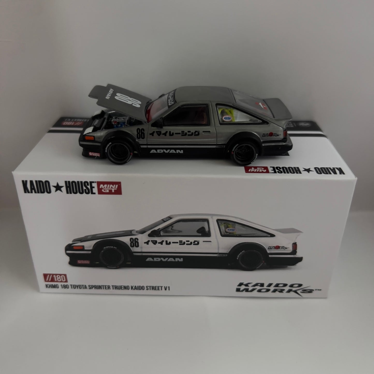 Mini GT x Kaido House Toyota Sprinter Trueno AE86 Street Chase #180