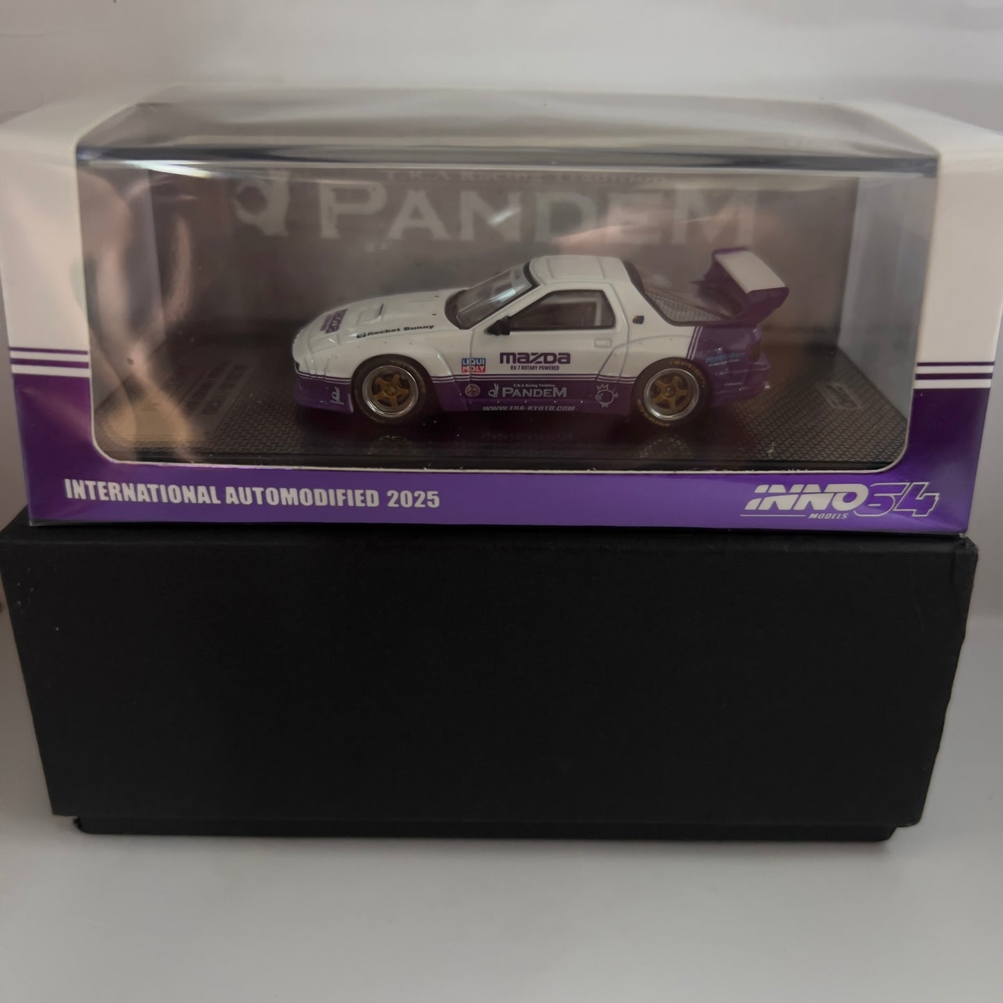 Inno64 Event Exclusive Mazda RX7 FC3S Pandem / Rocket Bunny