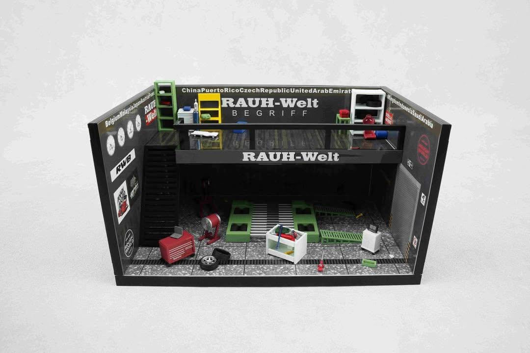 Motorhelix RWB Diorama With Accessories