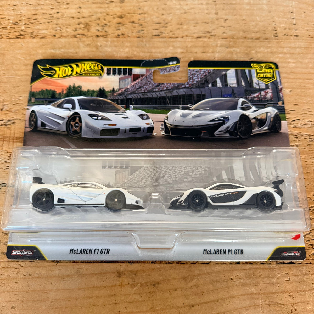 Hot Wheels Premium 2 Pack McLaren F1 GTR & McLaren P1 GTR