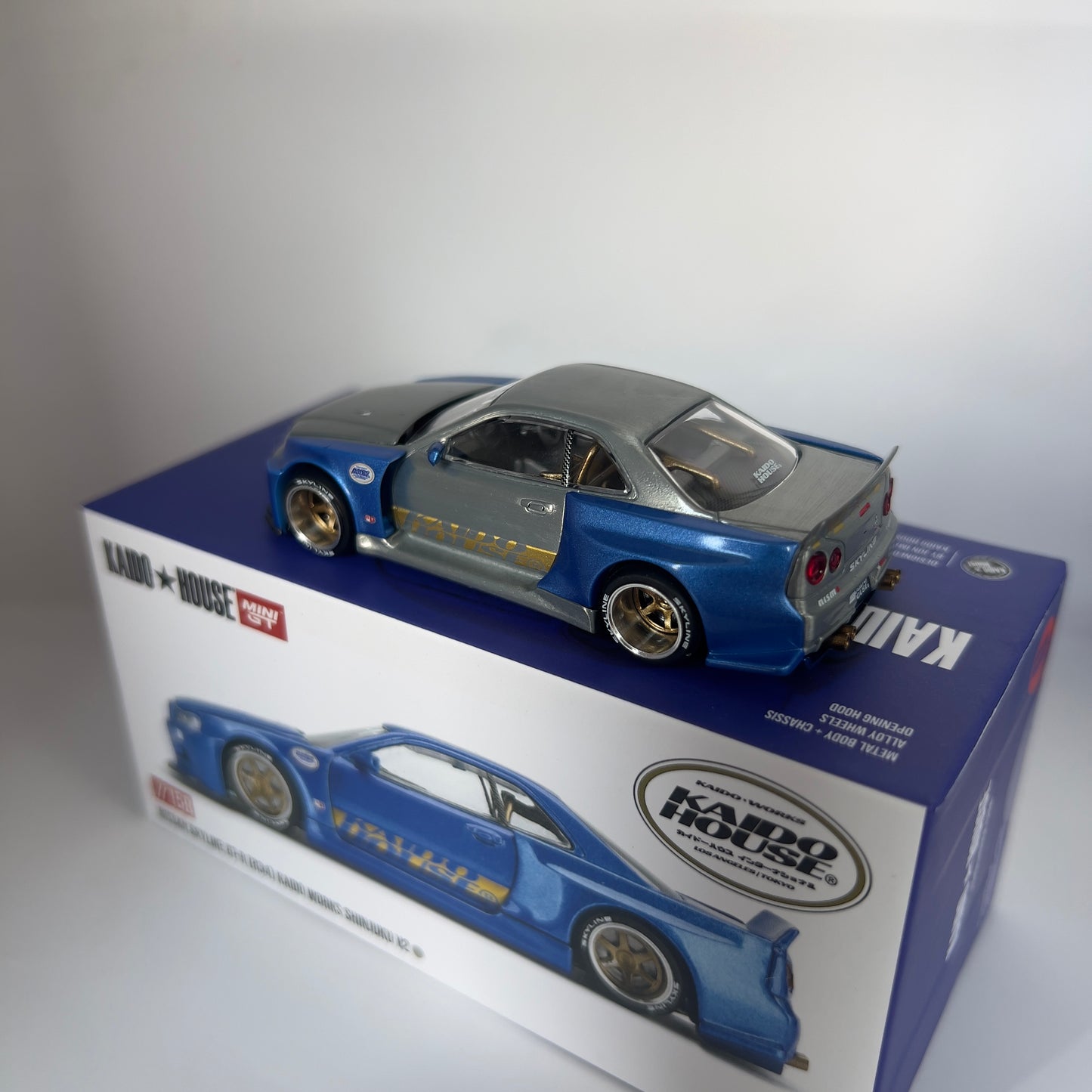 Mini GT x Kaido House Nissan Skyline R34 GTR Shinjuku V2 Chase #158