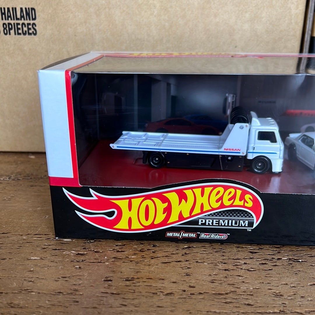 Hot Wheels Premium Nissan Box Set