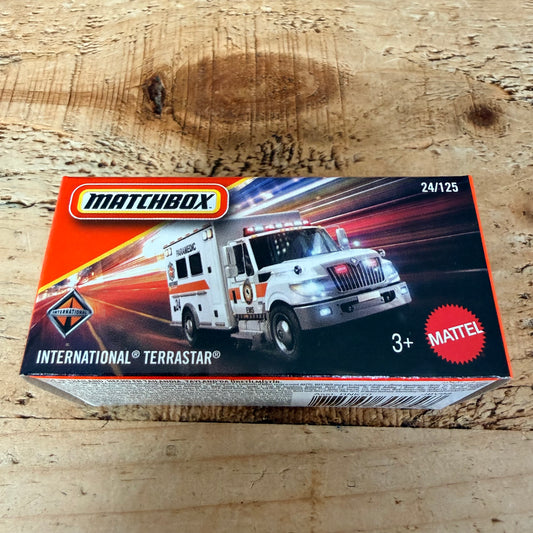 Matchbox Power Grabs International Terrastar Ambulance