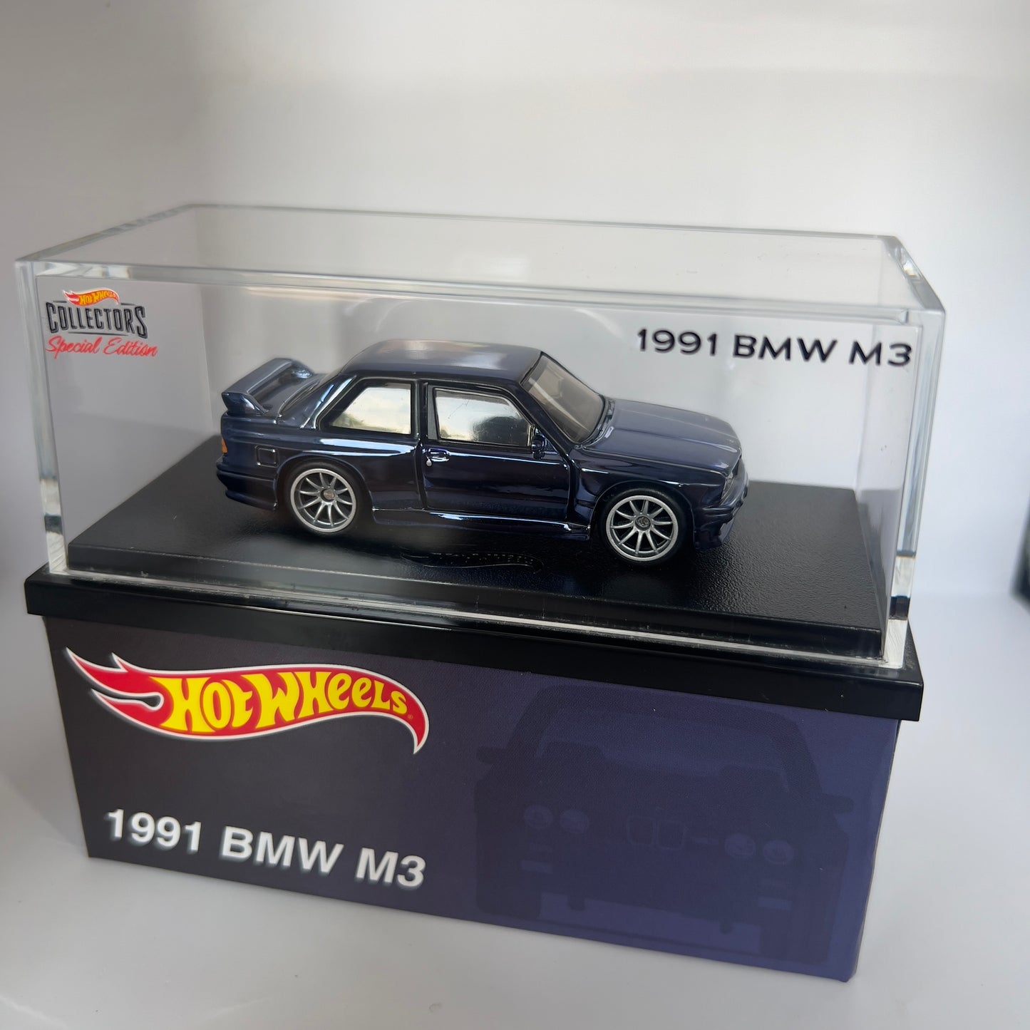 Hot Wheels RLC Acrylic 1991 BMW M3 E30 Blue