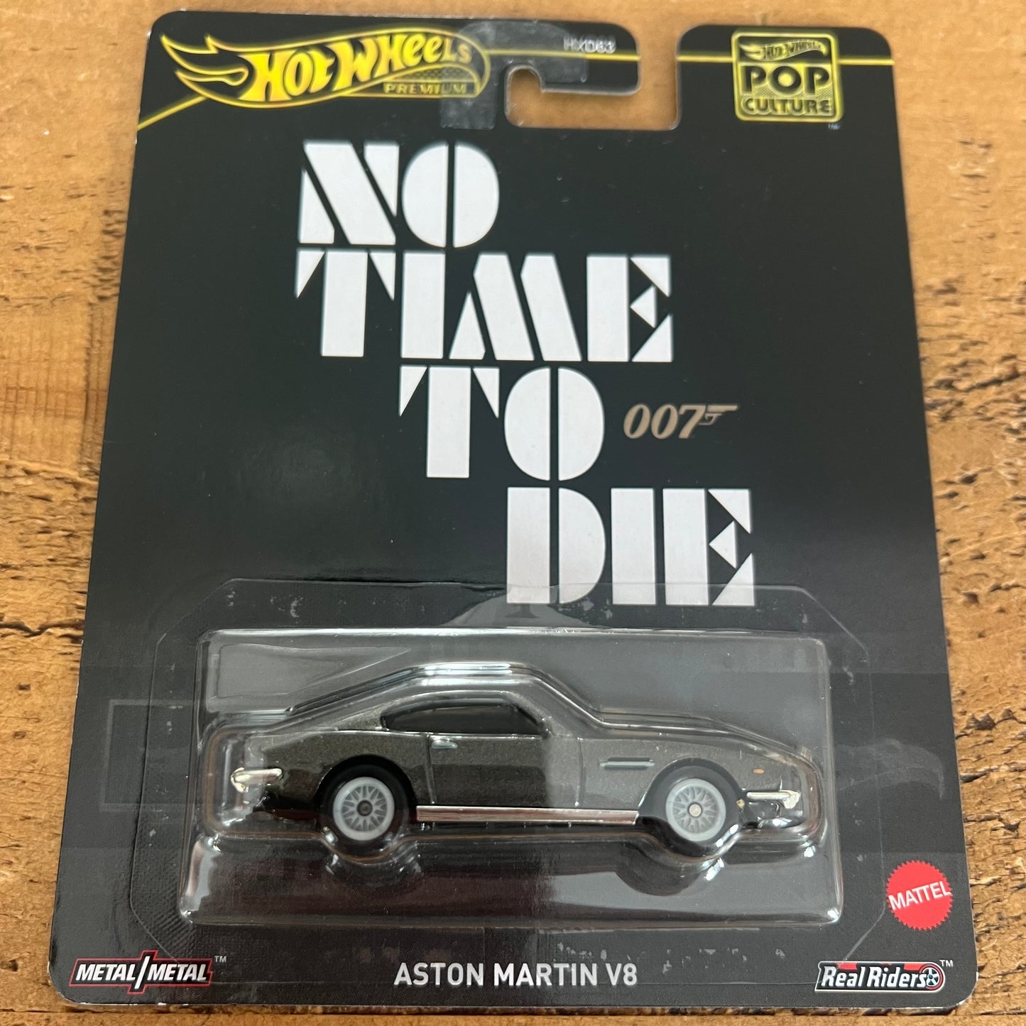 Hot Wheels Premium No Time To Die 007 Aston Martin V8