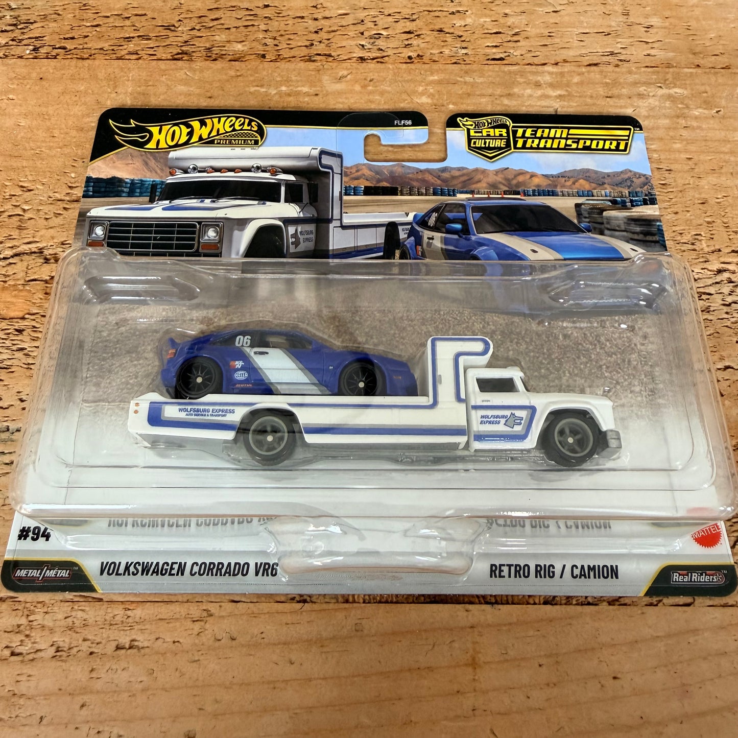 Hot Wheels Premium Team Transport Volkswagen Corrado VR6 & Retro Rig #94