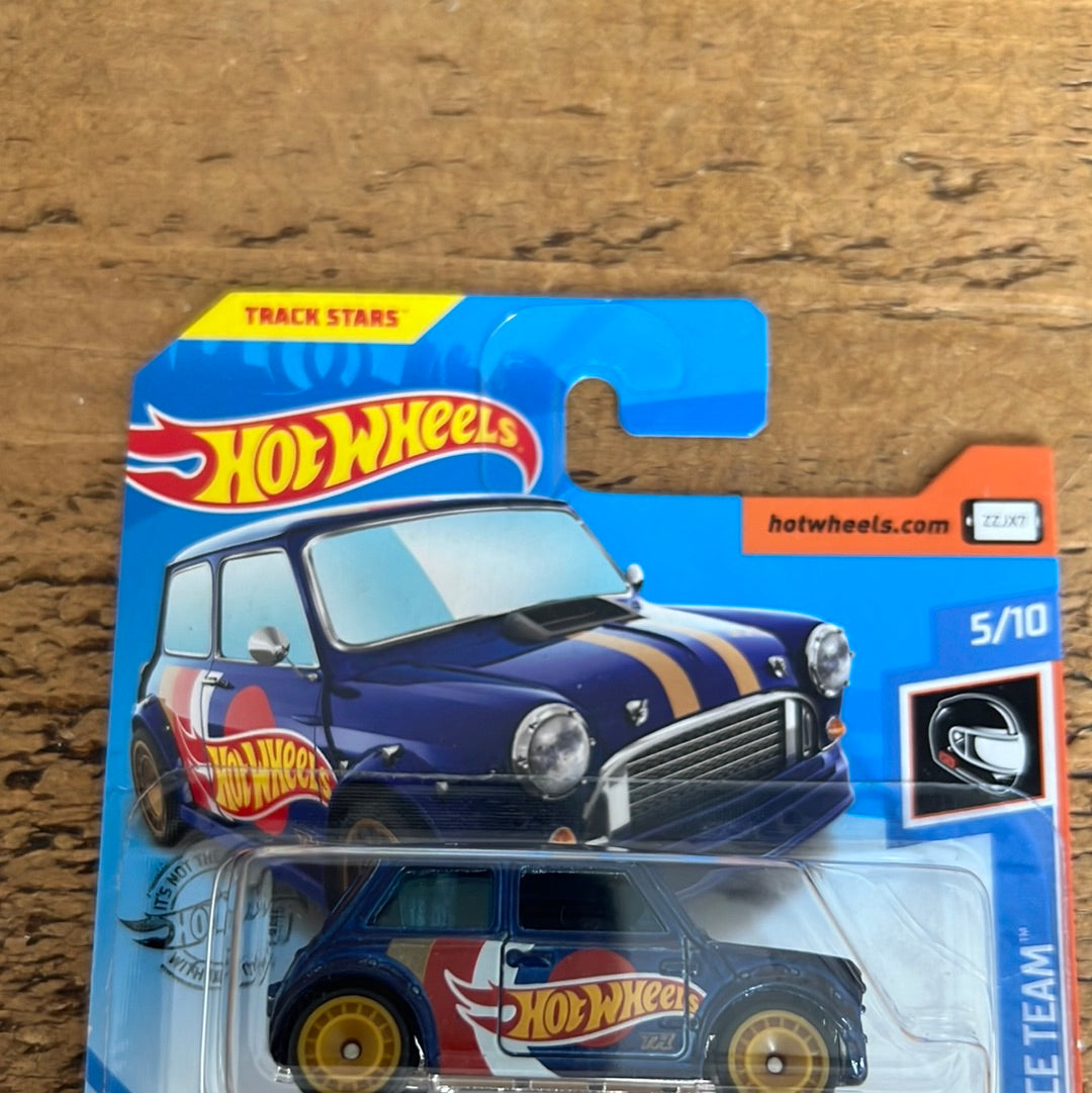 Hot Wheels Super Treasure Hunt Short Card Mini Cooper