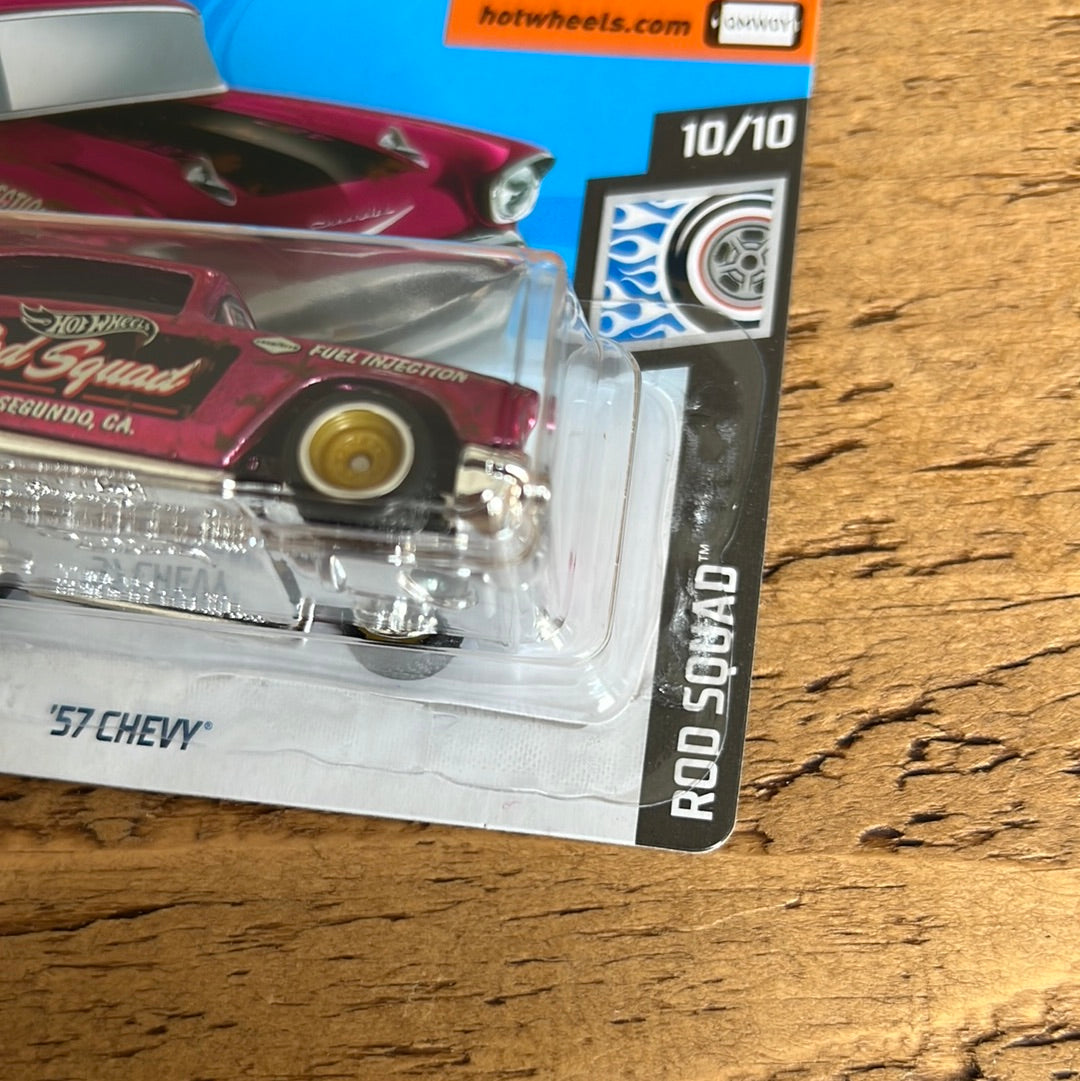 Hot Wheels Super Treasure Hunt 57 Chevy Short Card