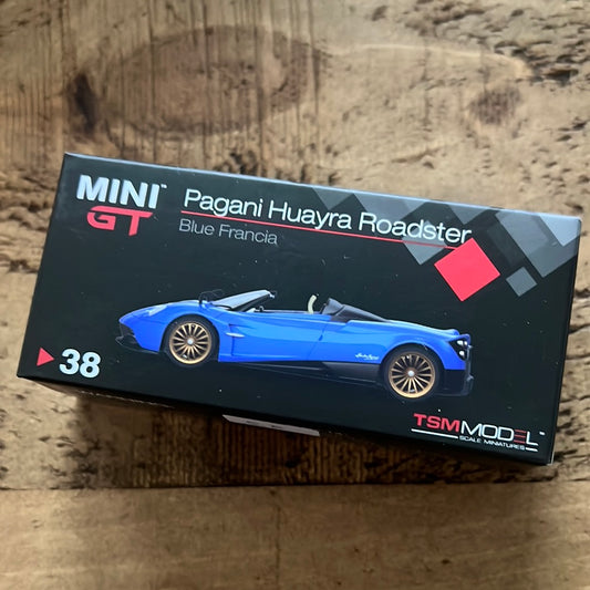 Mini GT Pagani Huayra Roadster #38
