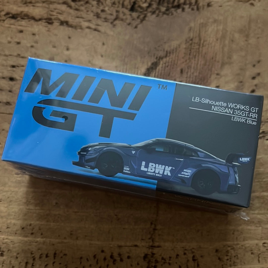 Mini GT Nissan R35 GTR LBWK #299